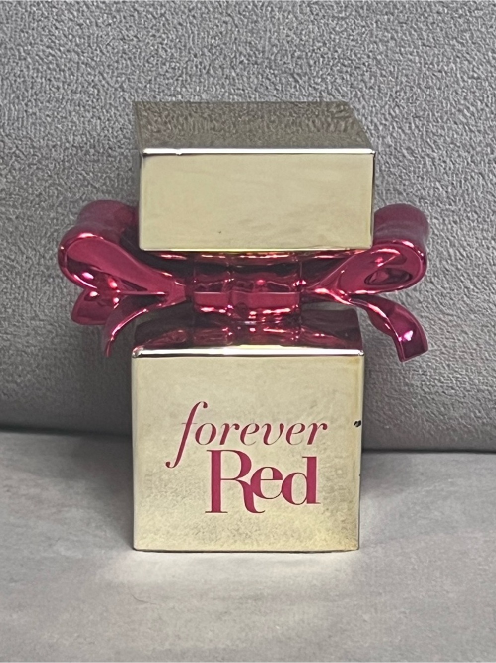 RARE Foever Red Eau de Parfum Gold bottle 1oz